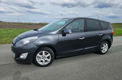 RENAULT Grand Scenic 