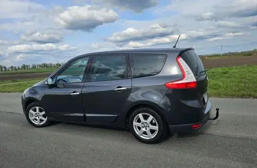 RENAULT Grand Scenic 