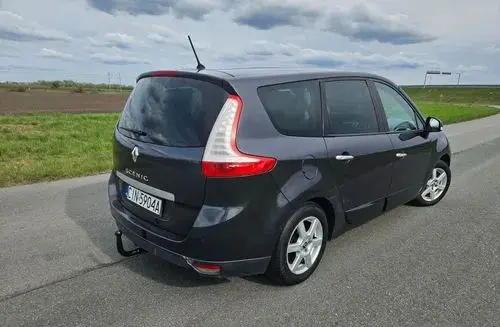 RENAULT Grand Scenic 