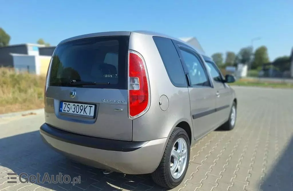 SKODA Roomster 