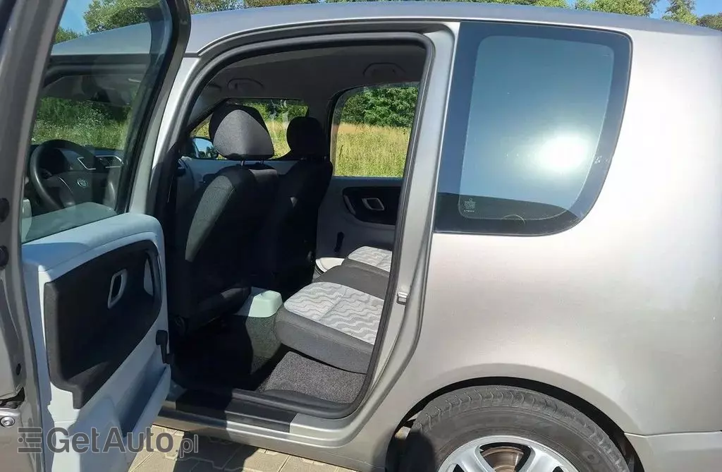 SKODA Roomster 