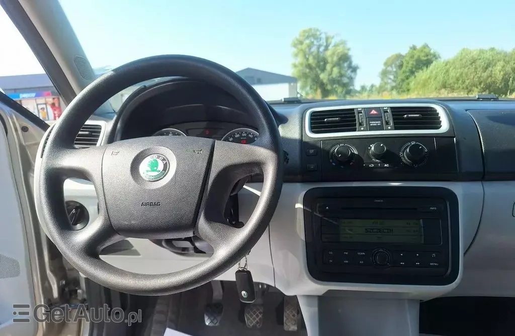 SKODA Roomster 