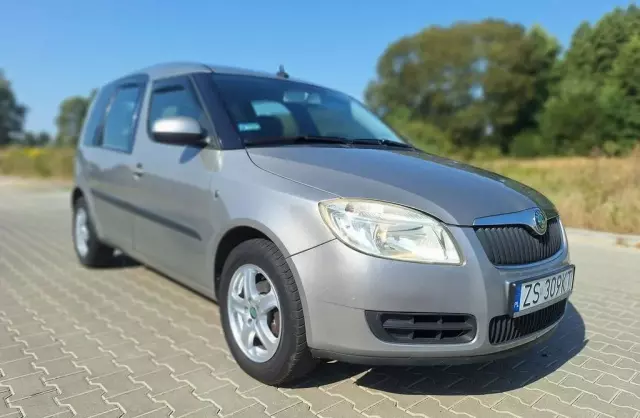 SKODA Roomster 