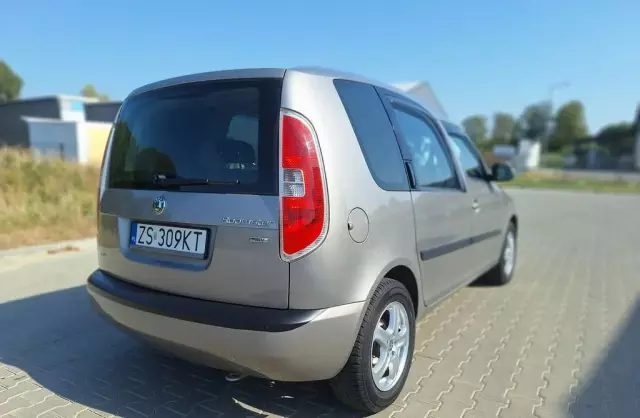 SKODA Roomster 