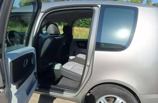 SKODA Roomster 