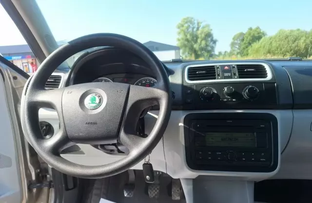SKODA Roomster 