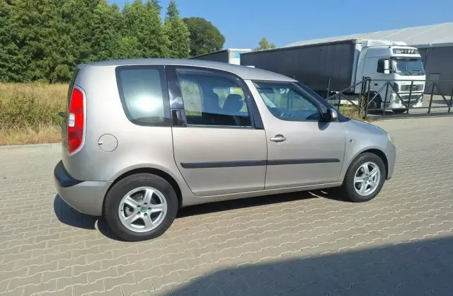 SKODA Roomster 