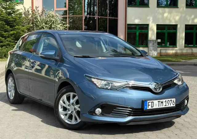 TOYOTA Auris 1.2 Turbo Edition S+