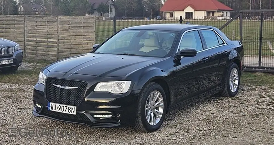CHRYSLER 300 