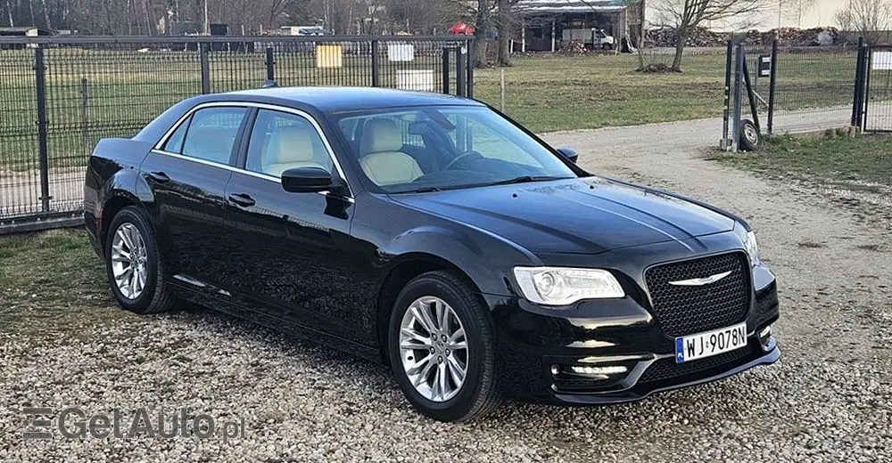 CHRYSLER 300 