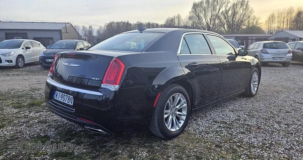 CHRYSLER 300 
