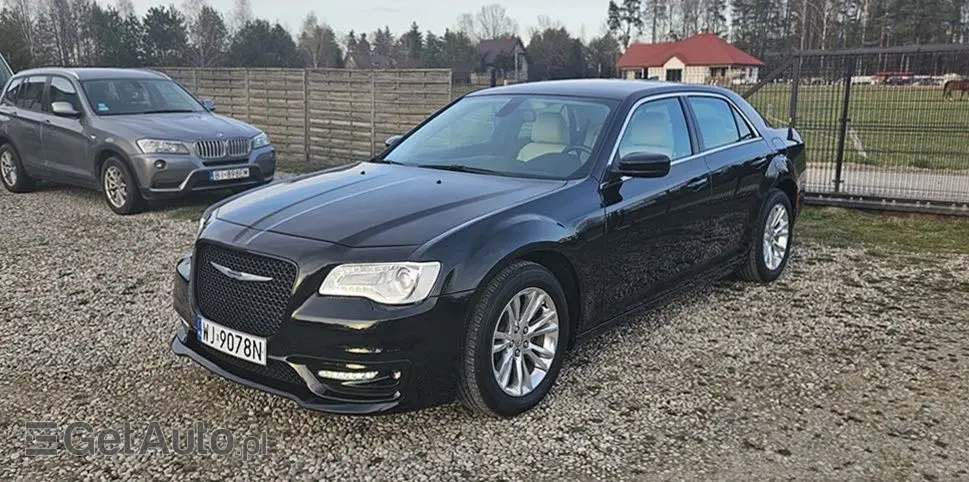 CHRYSLER 300 