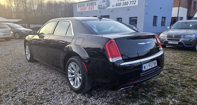 CHRYSLER 300 
