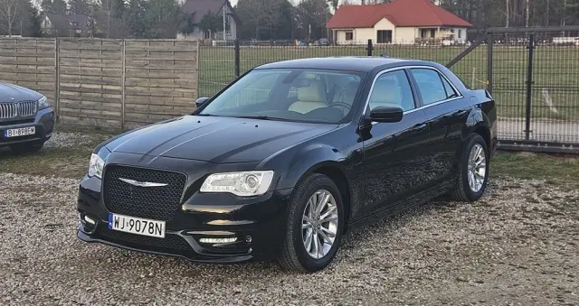 CHRYSLER 300 