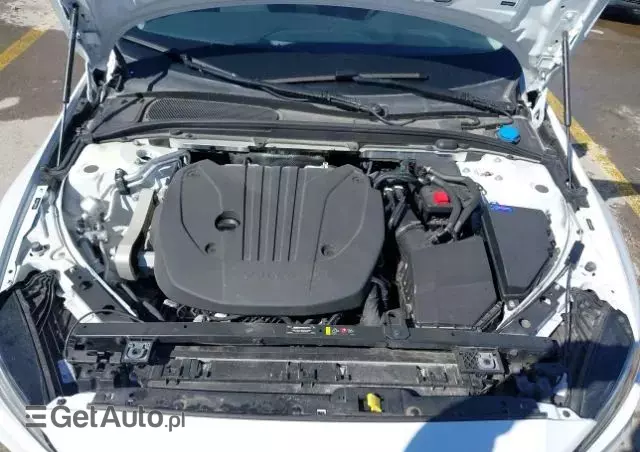 VOLVO S60 B5 B AWD Plus Dark