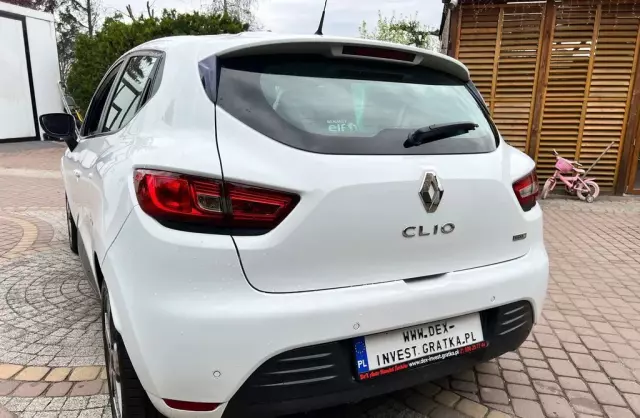 RENAULT Clio 