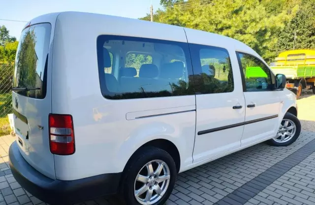 VOLKSWAGEN Caddy California 