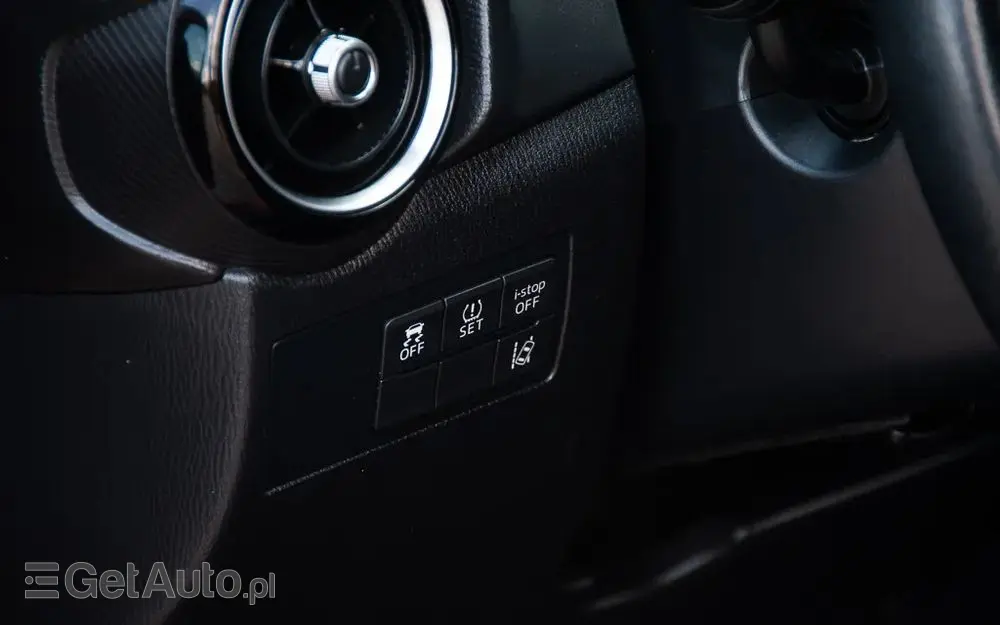 MAZDA 2 SKYACTIV-D 105 Exclusive-Line