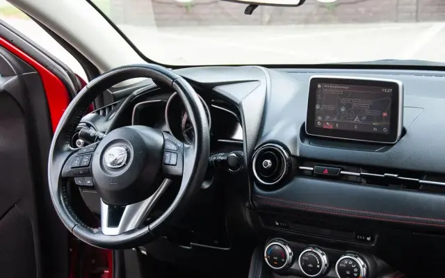 MAZDA 2 SKYACTIV-D 105 Exclusive-Line