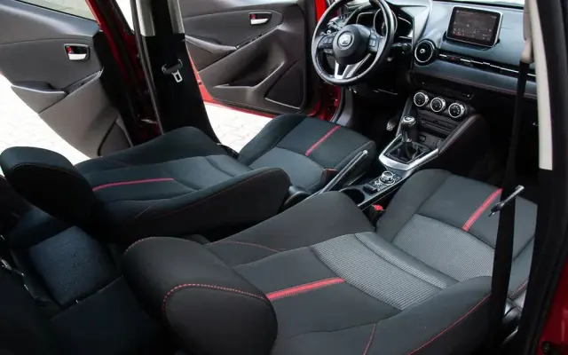 MAZDA 2 SKYACTIV-D 105 Exclusive-Line