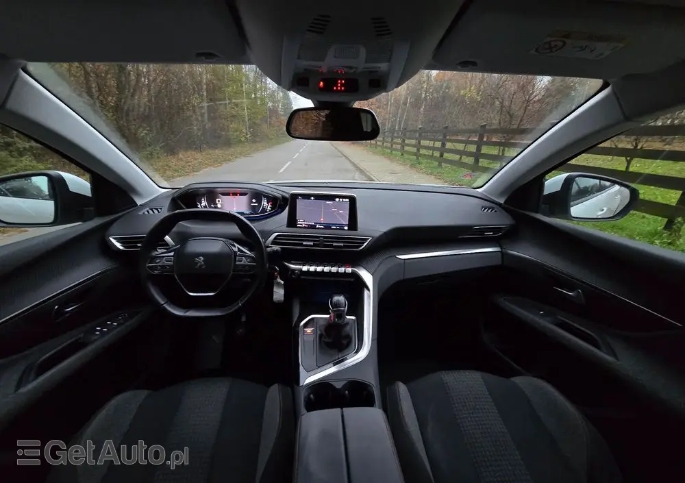 PEUGEOT 5008 PureTech 130 Active