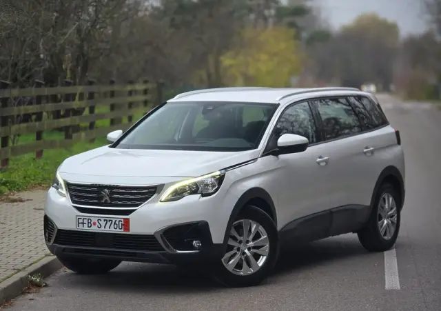 PEUGEOT 5008 PureTech 130 Active