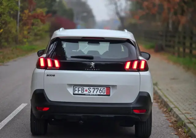PEUGEOT 5008 PureTech 130 Active