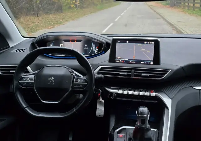 PEUGEOT 5008 PureTech 130 Active