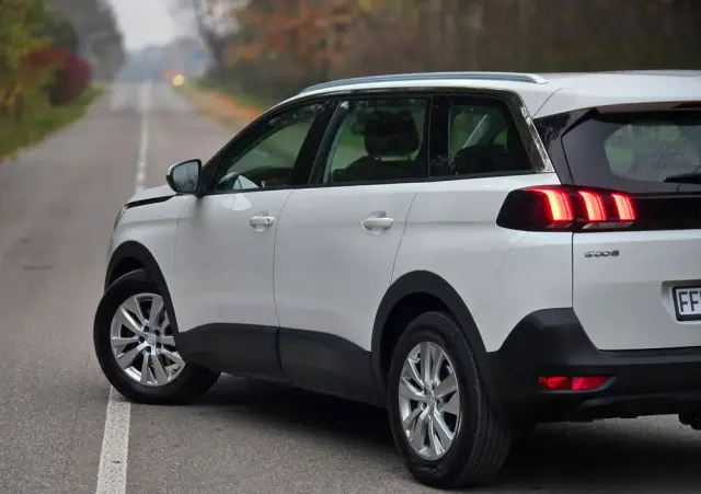 PEUGEOT 5008 PureTech 130 Active