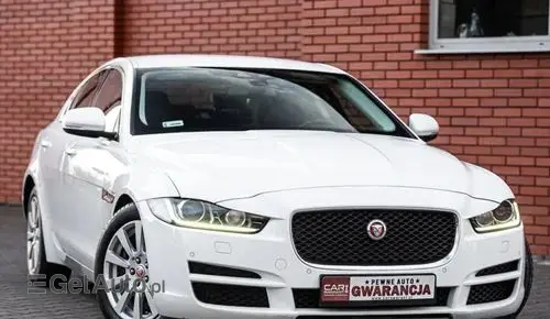 JAGUAR XE 