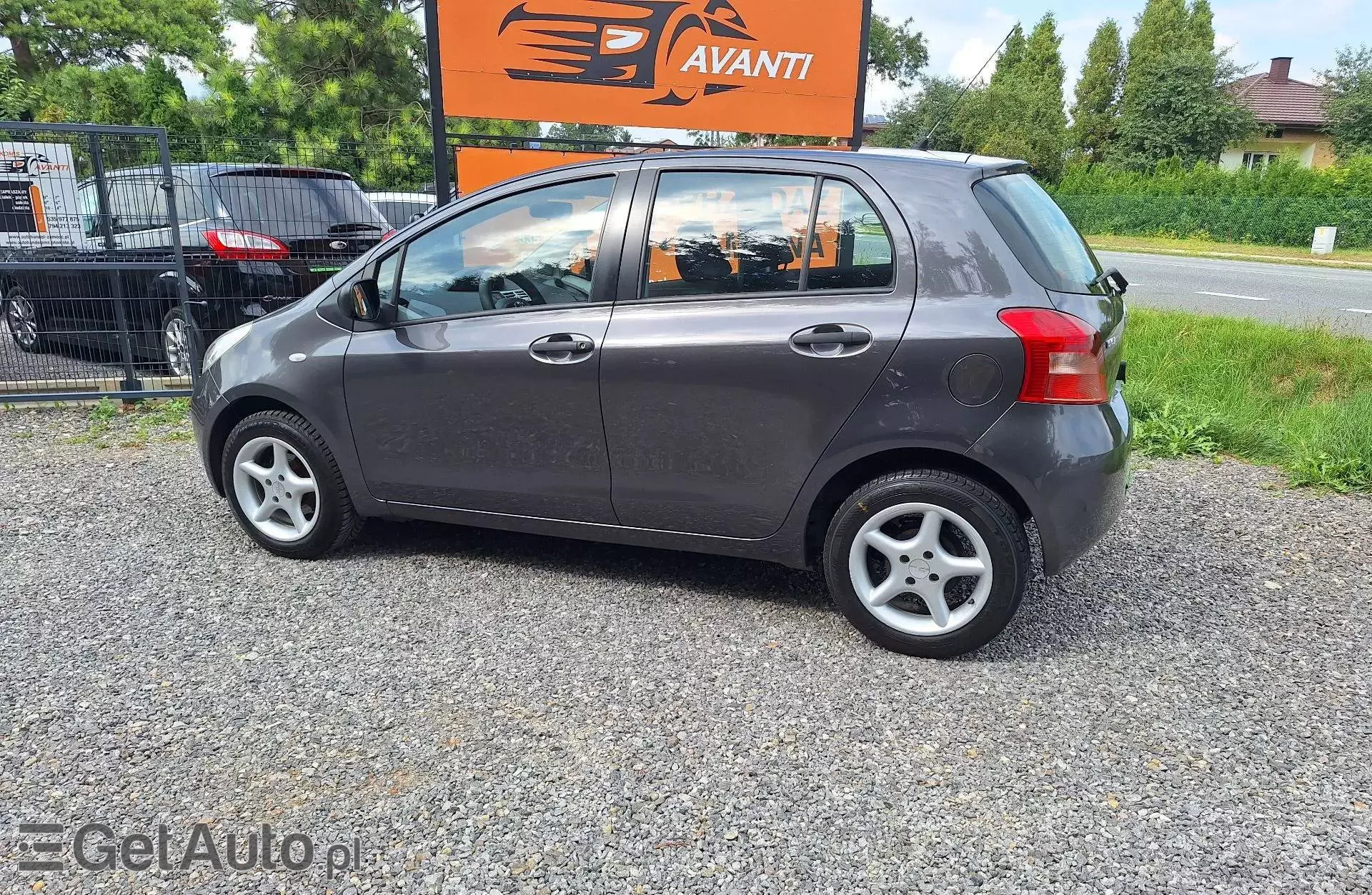 TOYOTA Yaris 1.0 i VVT-i (69 KM)