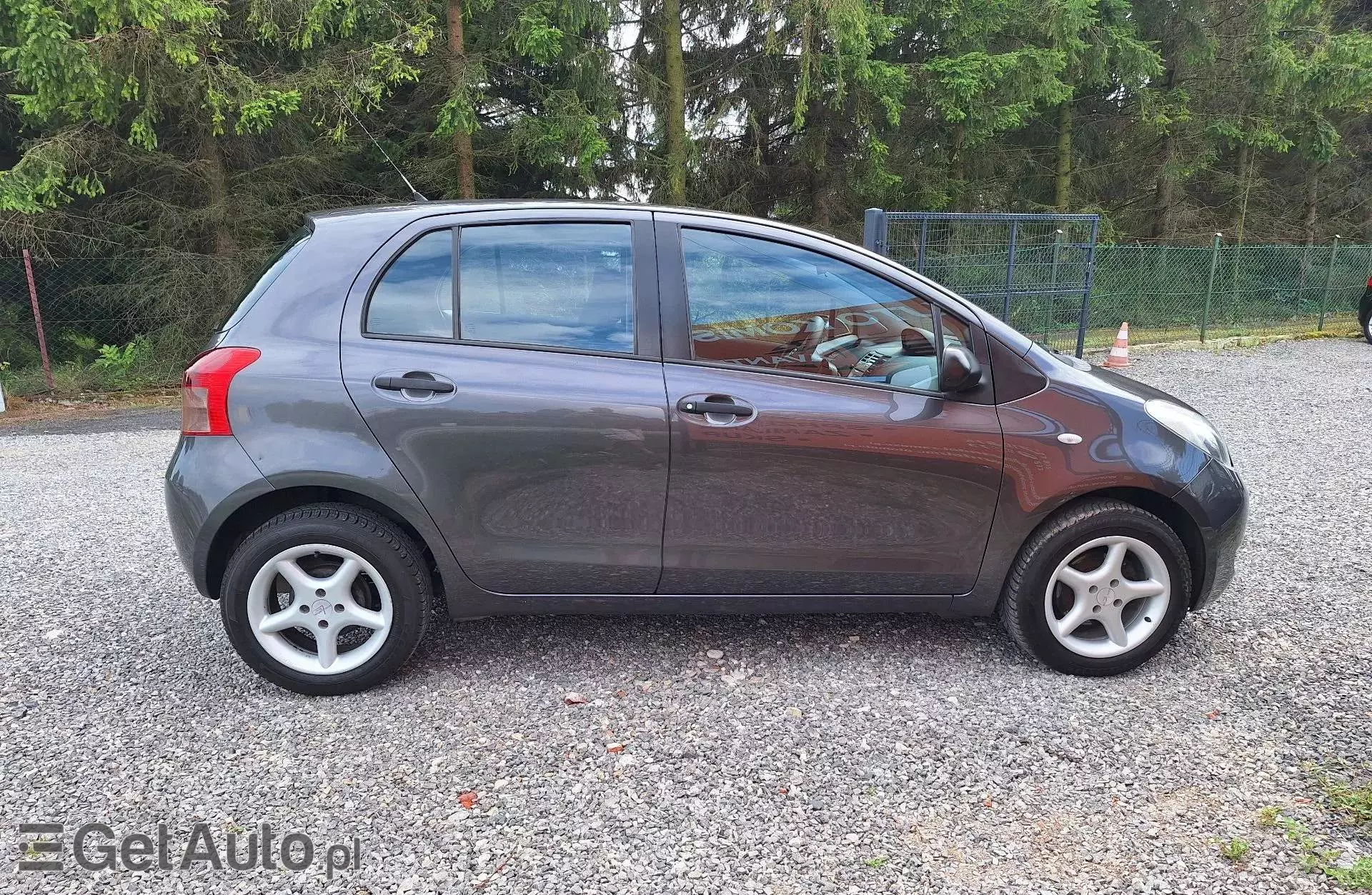 TOYOTA Yaris 1.0 i VVT-i (69 KM)