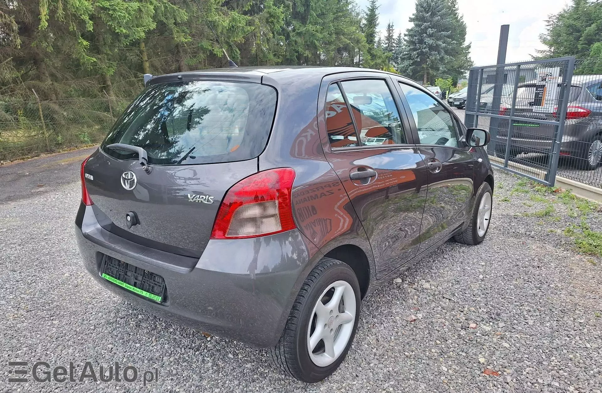 TOYOTA Yaris 1.0 i VVT-i (69 KM)