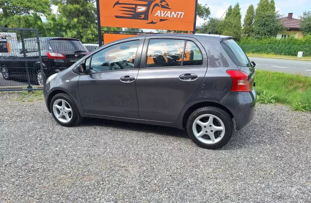 TOYOTA Yaris 1.0 i VVT-i (69 KM)