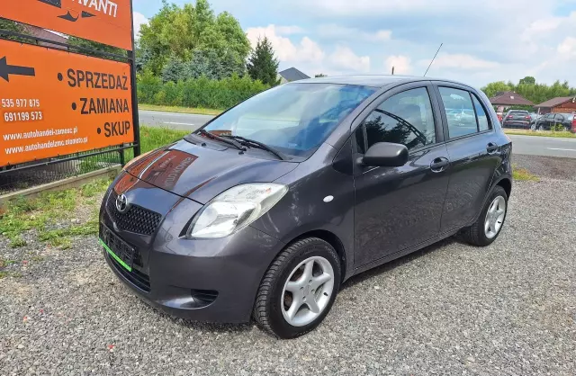 TOYOTA Yaris 1.0 i VVT-i (69 KM)