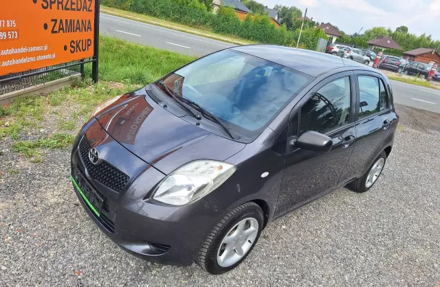 TOYOTA Yaris 1.0 i VVT-i (69 KM)