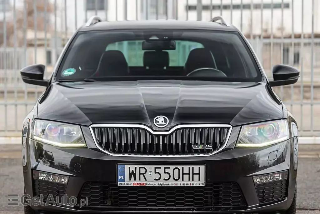 SKODA Octavia 