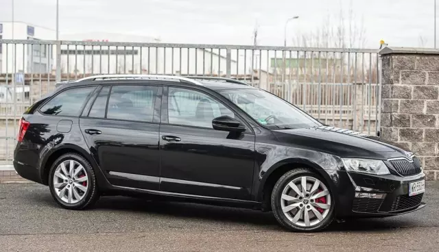 SKODA Octavia 