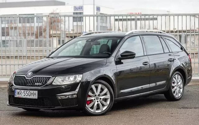 SKODA Octavia 