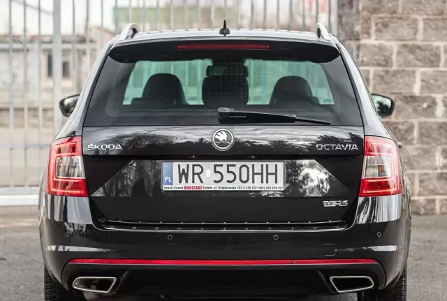 SKODA Octavia 