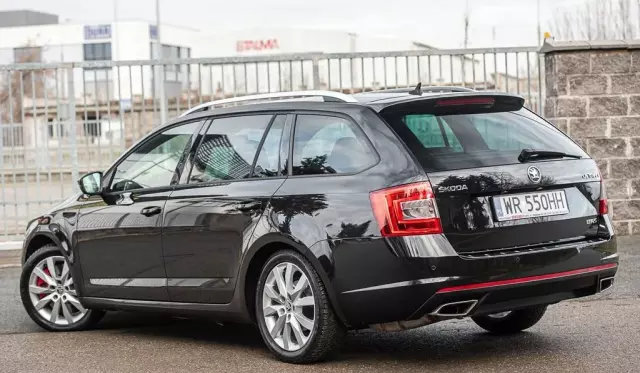SKODA Octavia 