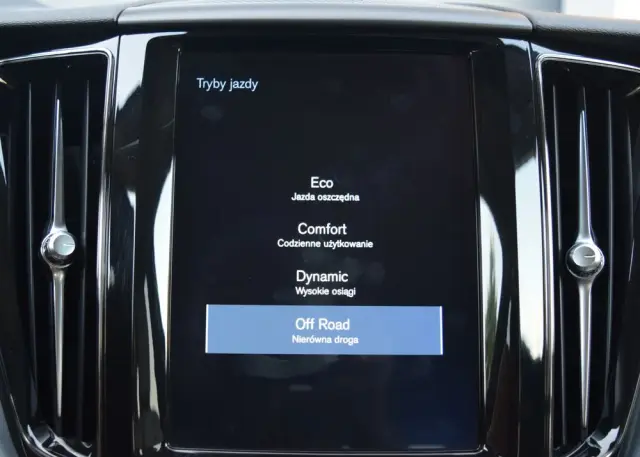 VOLVO XC 60 D4 Geartronic Momentum Pro