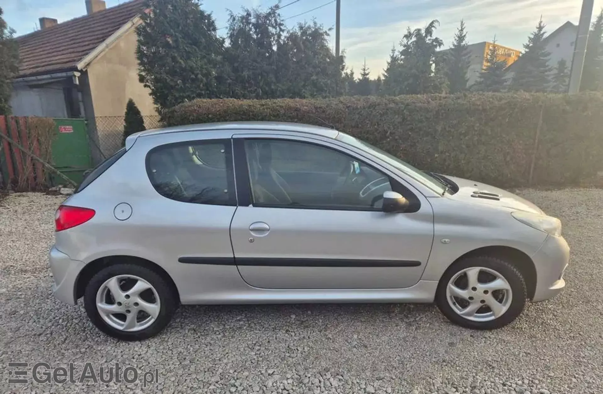 PEUGEOT 206 1.1i (60 KM)