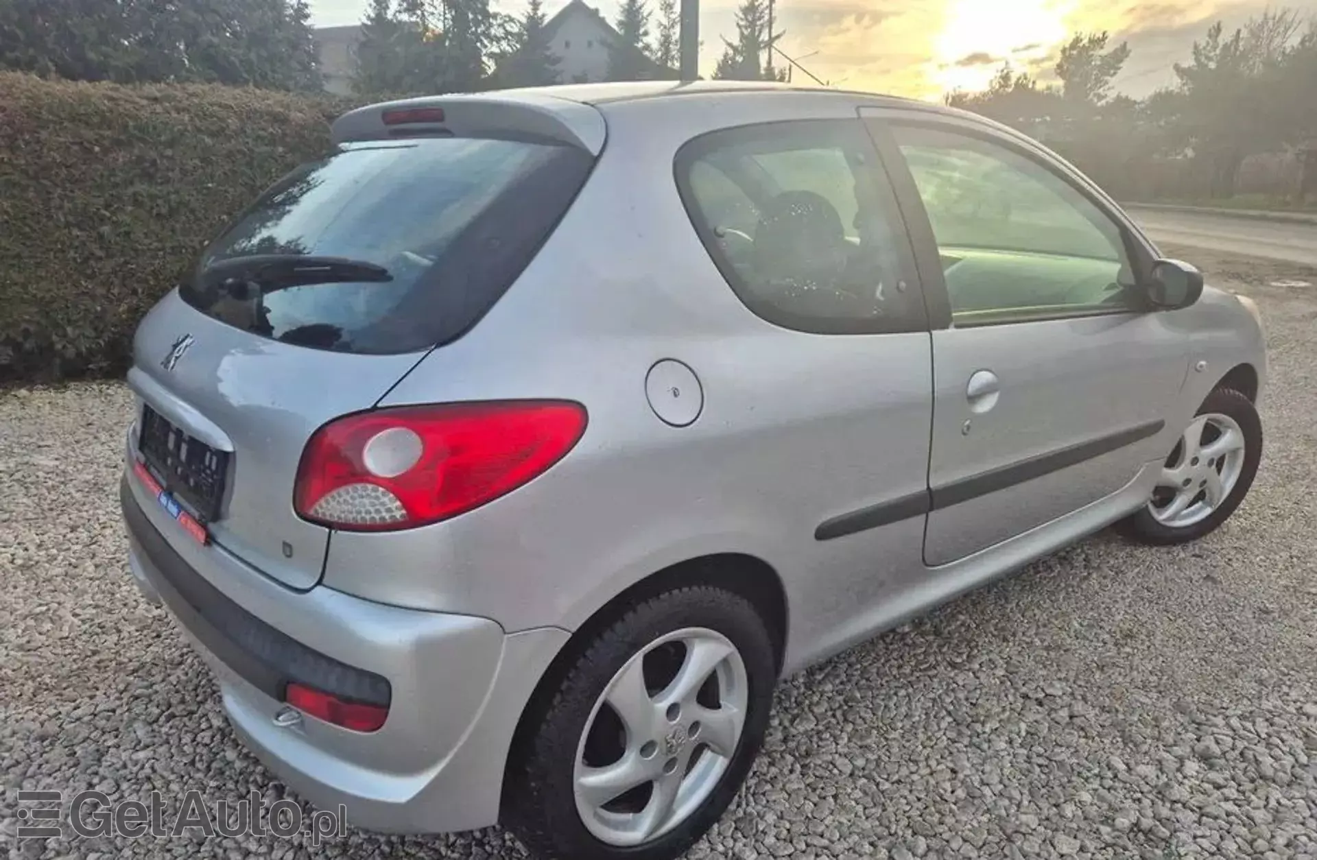 PEUGEOT 206 1.1i (60 KM)