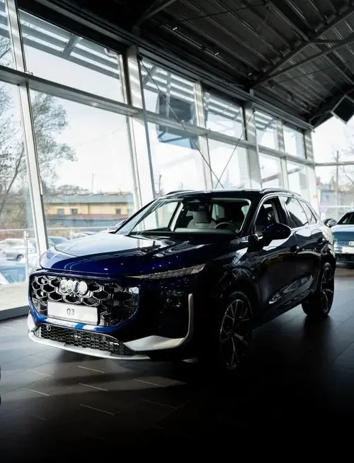 AUDI Q3 
