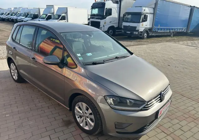 VOLKSWAGEN Golf Sportsvan VII SV 2.0 TDI BMT Highline DSG