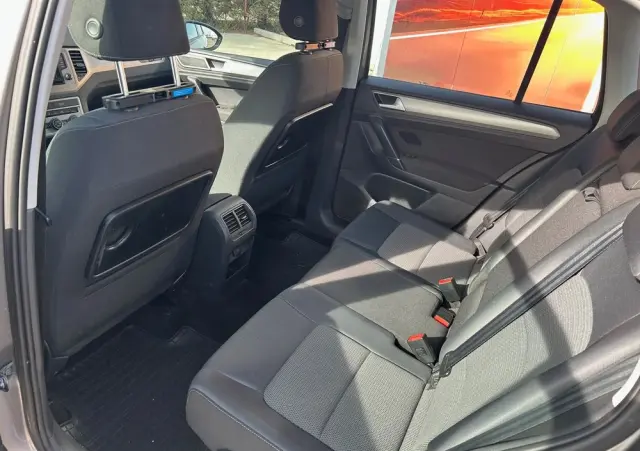 VOLKSWAGEN Golf Sportsvan VII SV 2.0 TDI BMT Highline DSG