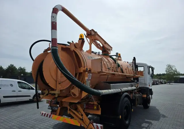 JELCZ WUKO SCK-3E RECYCLING  do zbierania odpadów płynnych separatorów 