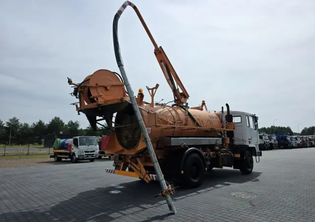 JELCZ WUKO SCK-3E RECYCLING  do zbierania odpadów płynnych separatorów 