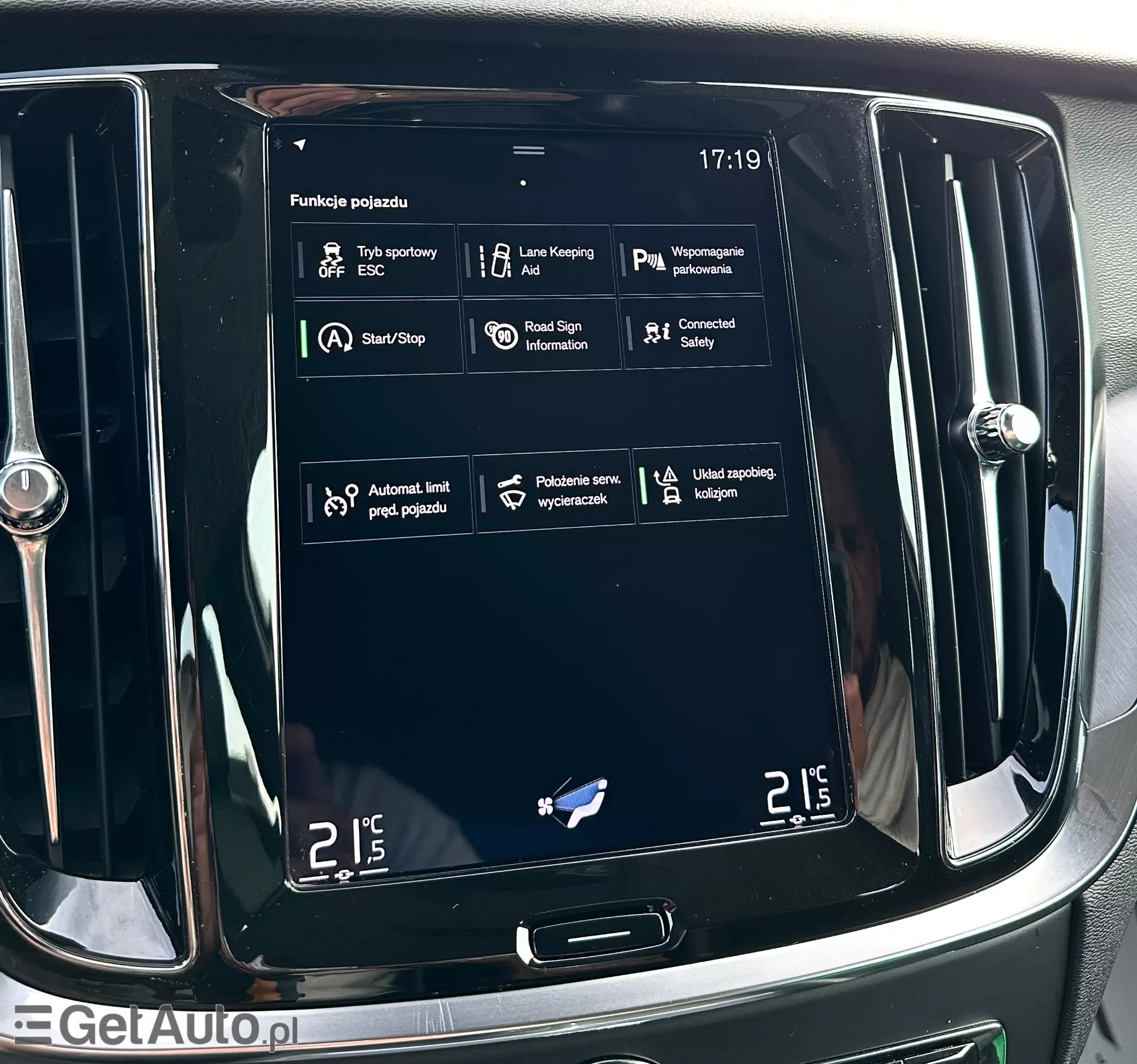 VOLVO V60 Momentum Getr